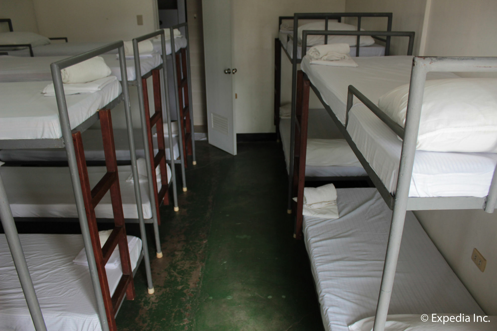 Reddoorz Plus Near Vigan Convention Center Kültér fotó