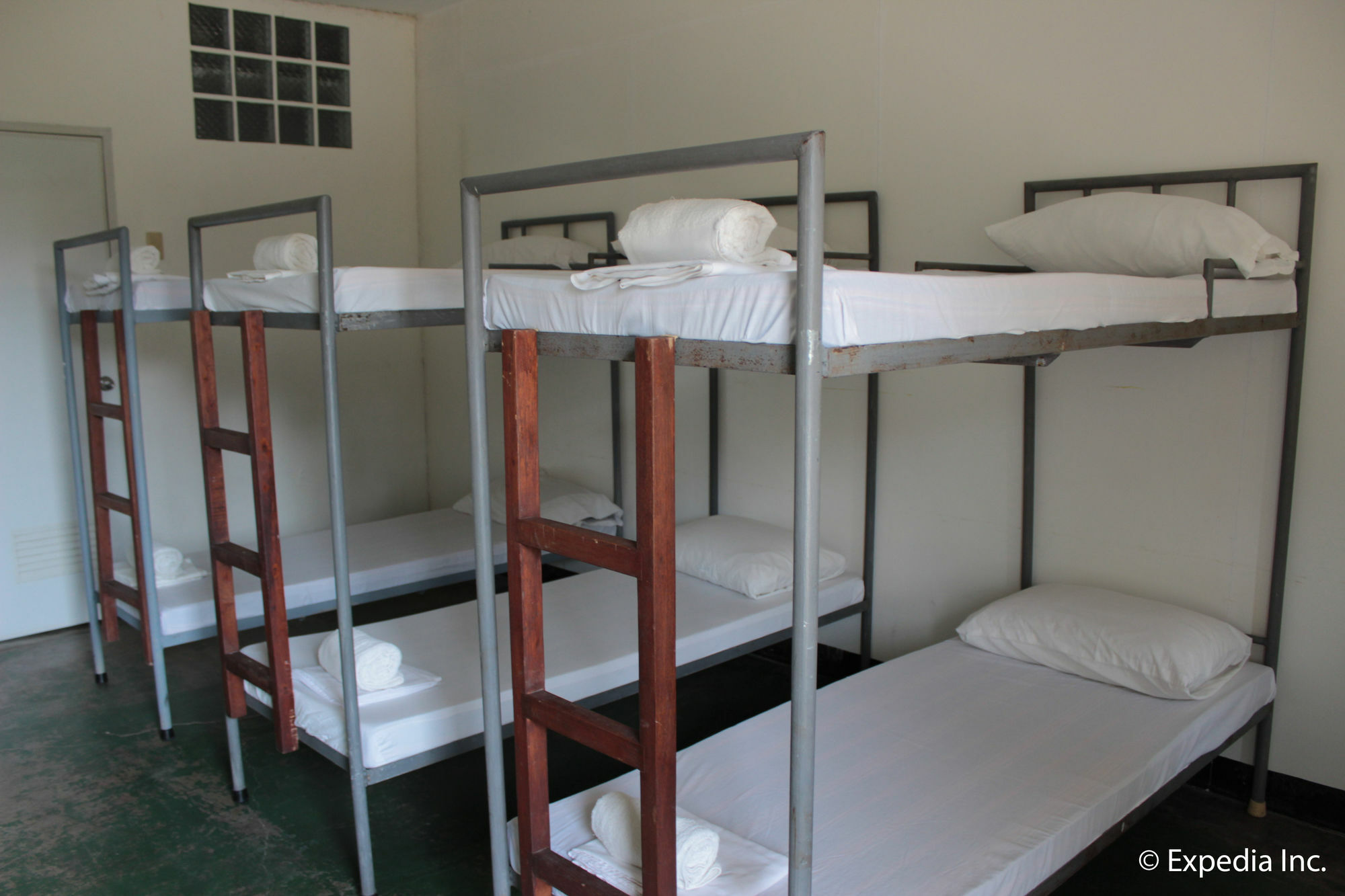 Reddoorz Plus Near Vigan Convention Center Kültér fotó