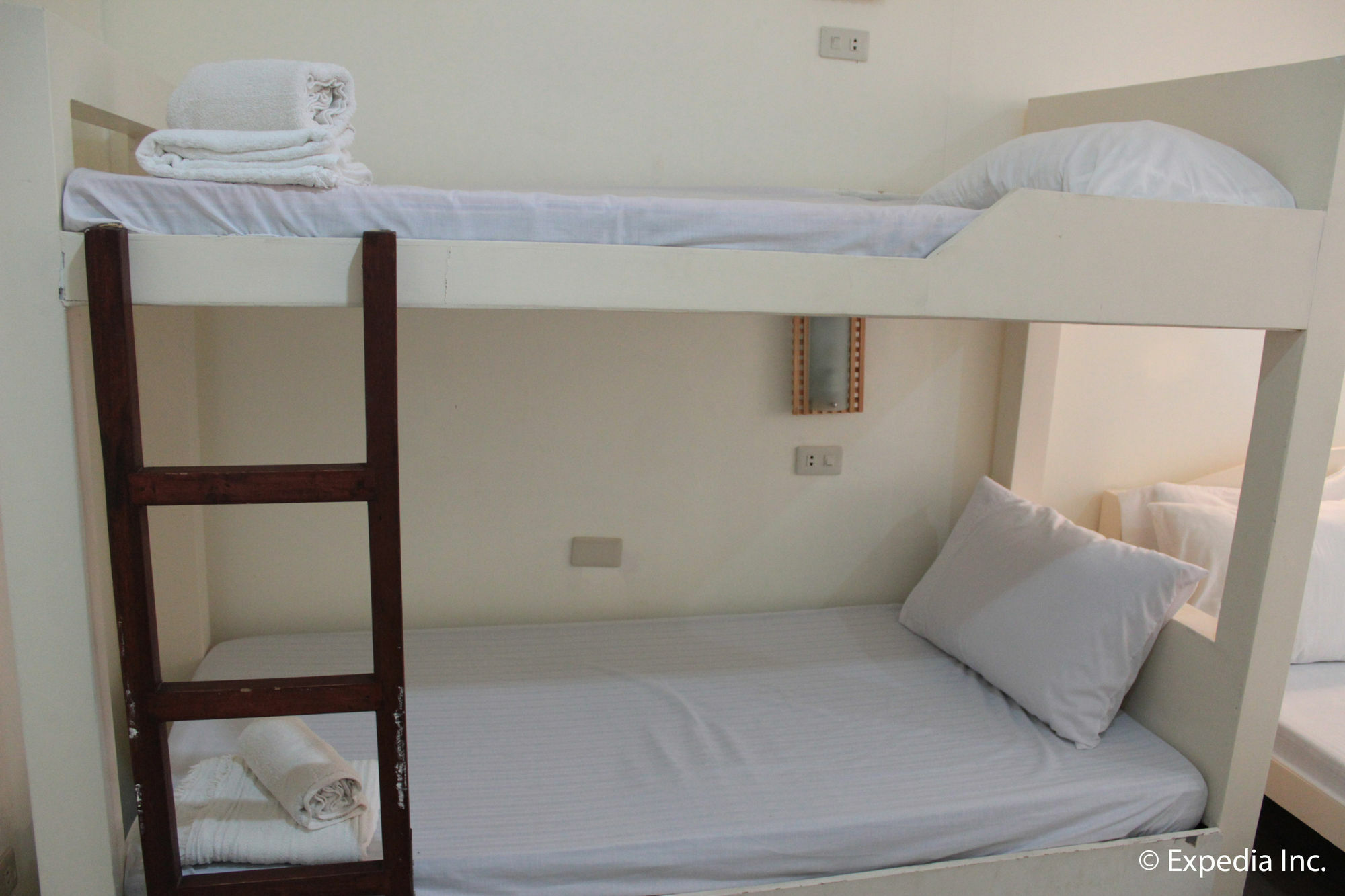 Reddoorz Plus Near Vigan Convention Center Kültér fotó