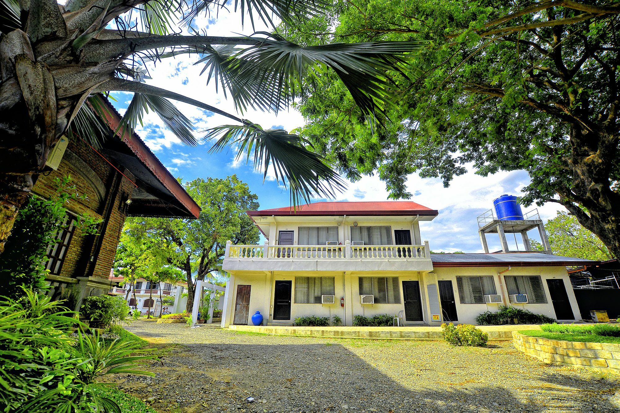 Reddoorz Plus Near Vigan Convention Center Kültér fotó