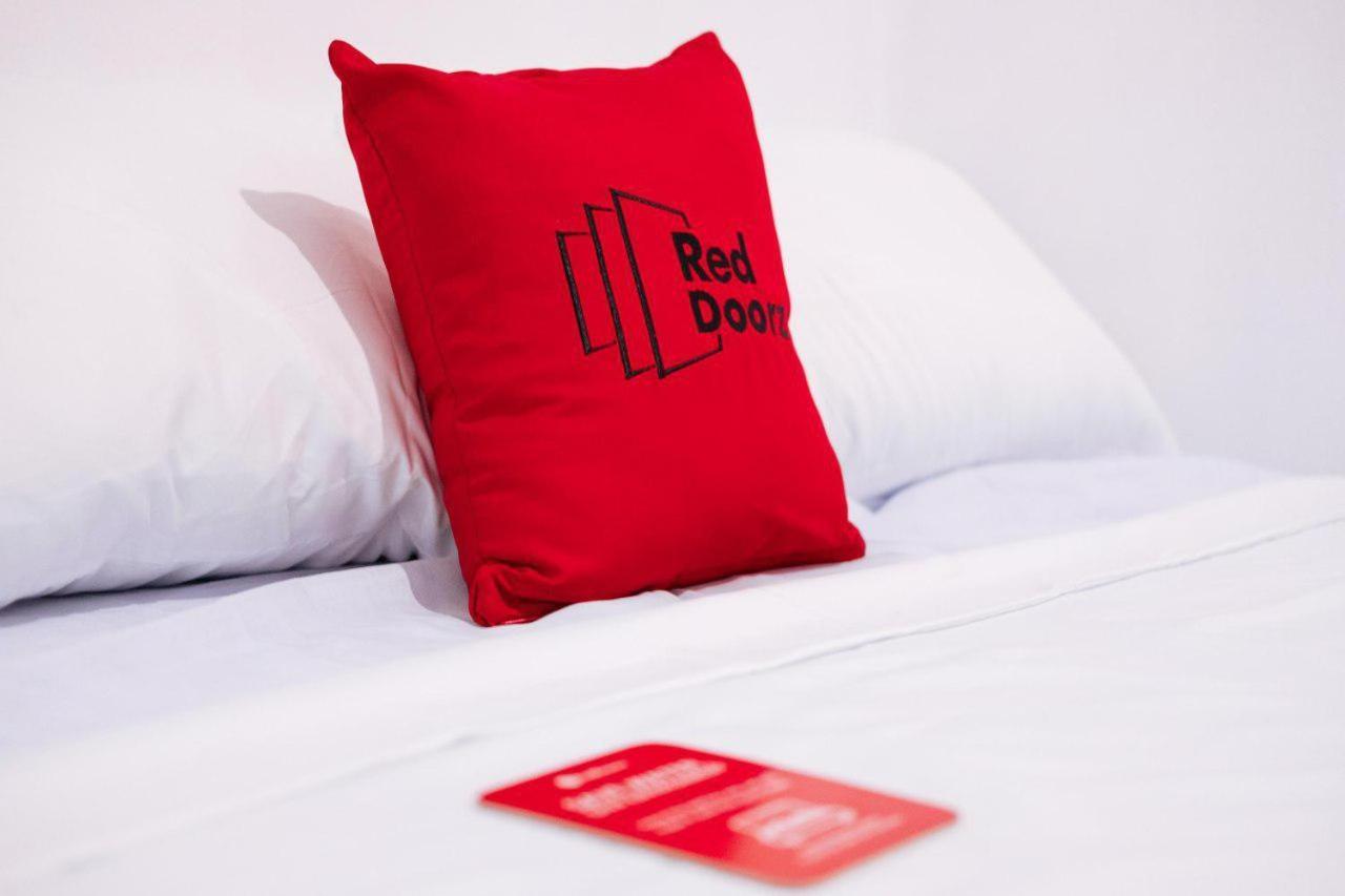 Reddoorz Plus Near Vigan Convention Center Kültér fotó